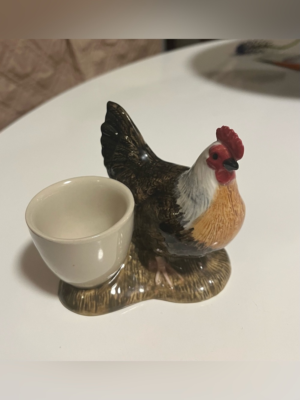 Vintage Dorking Hen ceramic egg cup
